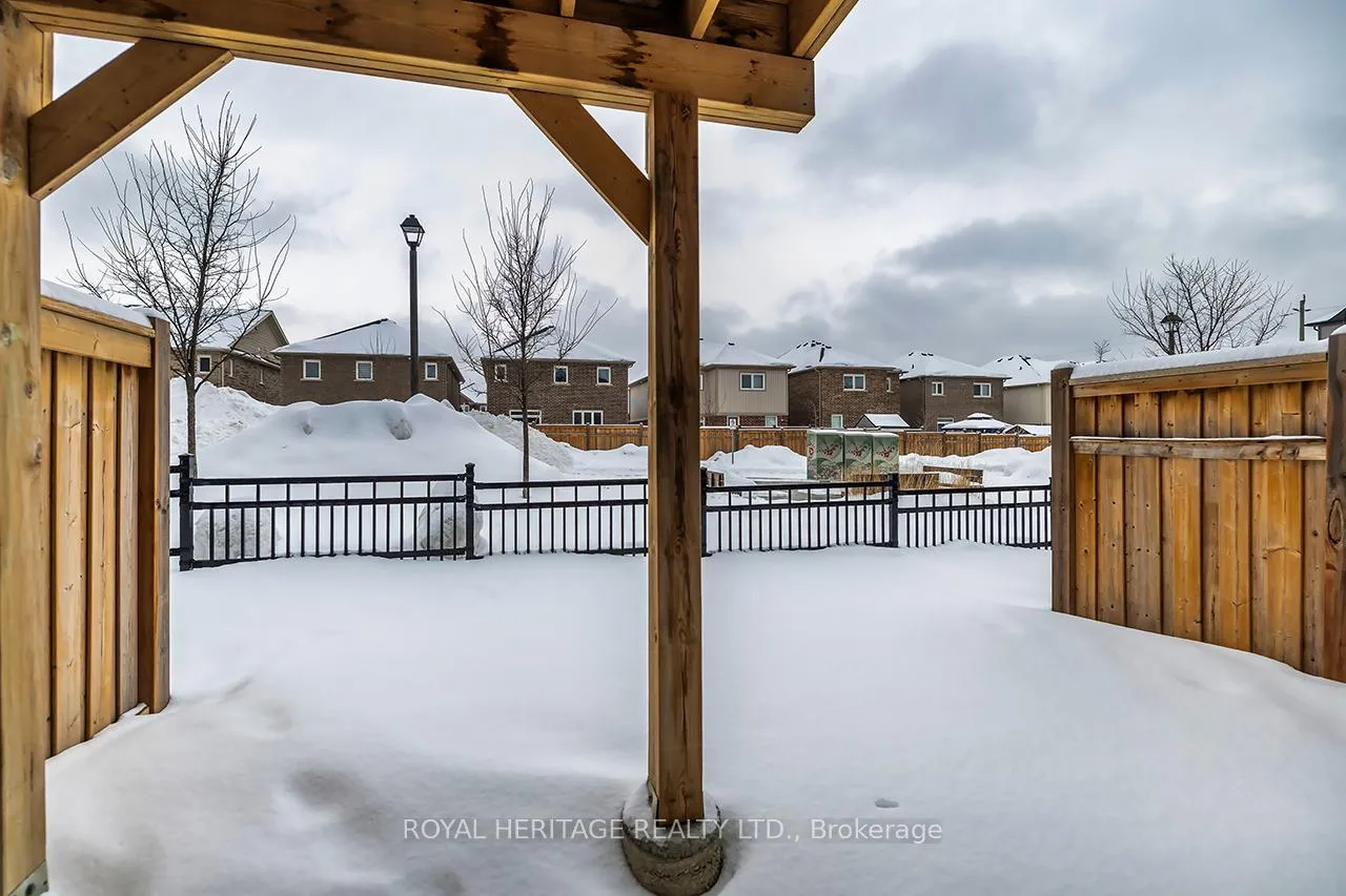 Photo 27 of 5 Loana Lane, Clarington, Bowmanville — HOMEH