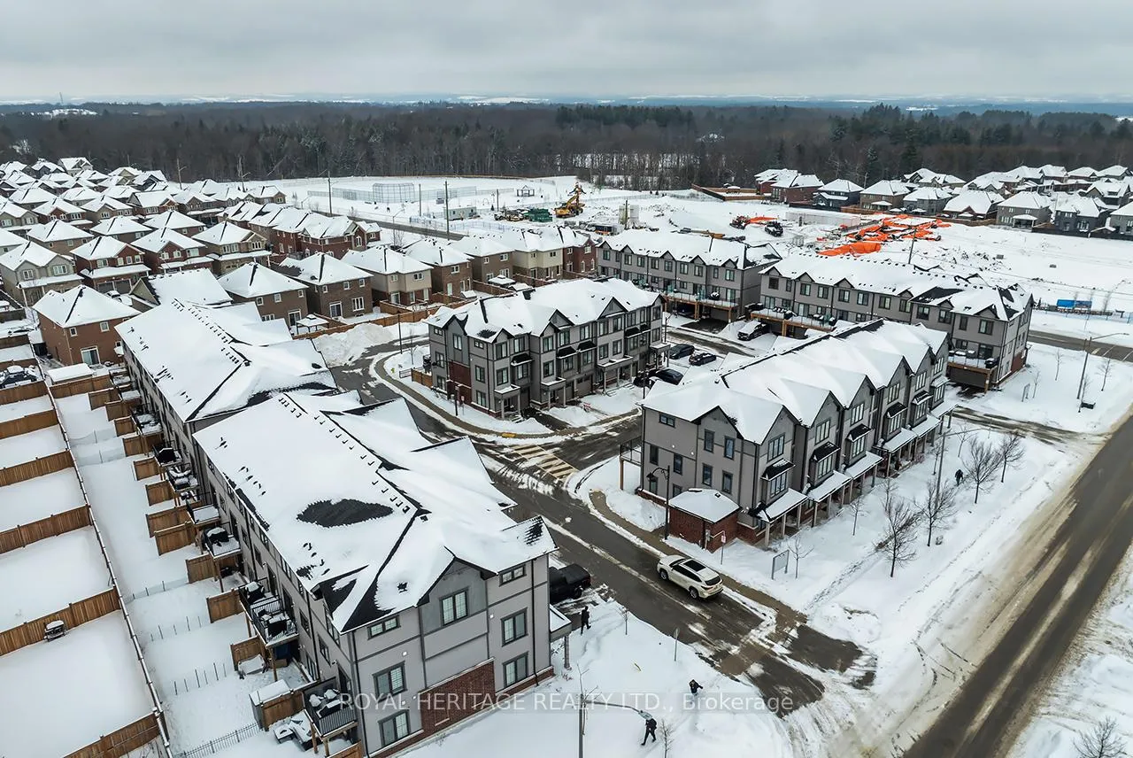 Photo 28 of 5 Loana Lane, Clarington, Bowmanville — HOMEH