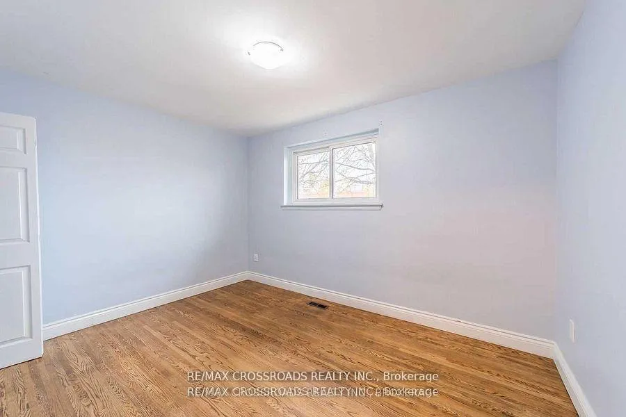 Photo 12 of 3 Alanadale Avenue, Markham, Bullock — HOMEH