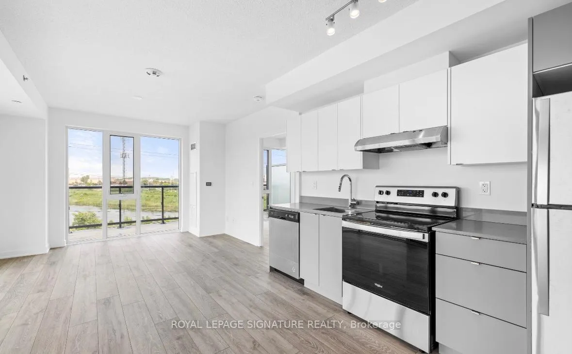 Photo 10 of Unit B404, 3200 Dakota Common, Burlington, Alton — HOMEH