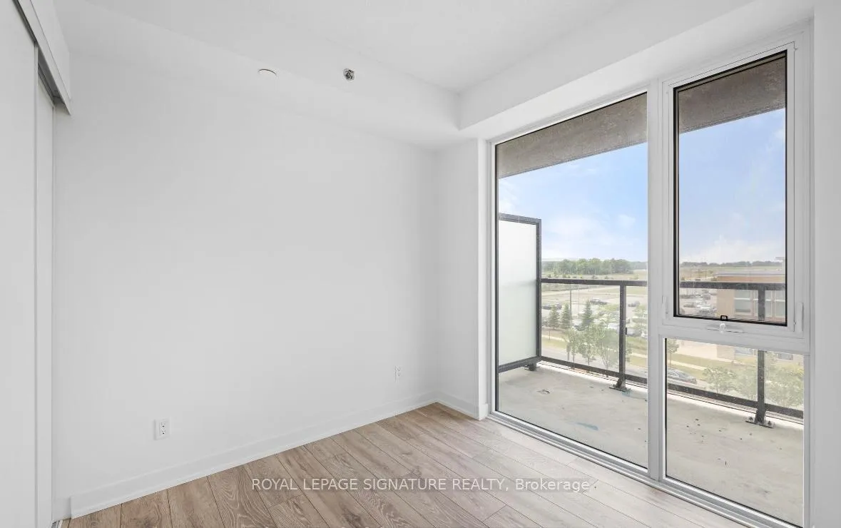 Photo 18 of Unit B404, 3200 Dakota Common, Burlington, Alton — HOMEH
