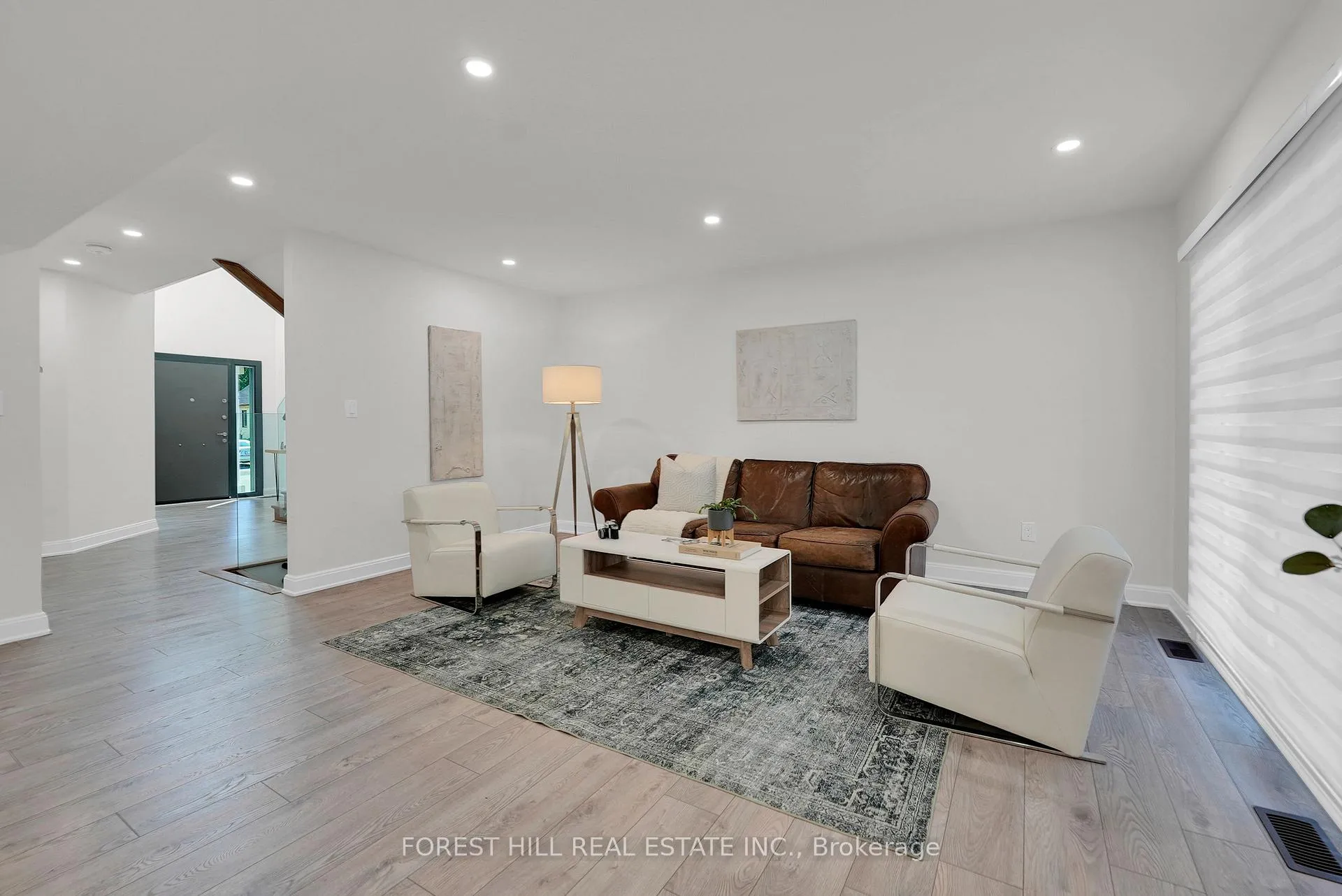 Photo 12 of 5515 Glenholme Avenue, Niagara Falls, Hospital — HOMEH