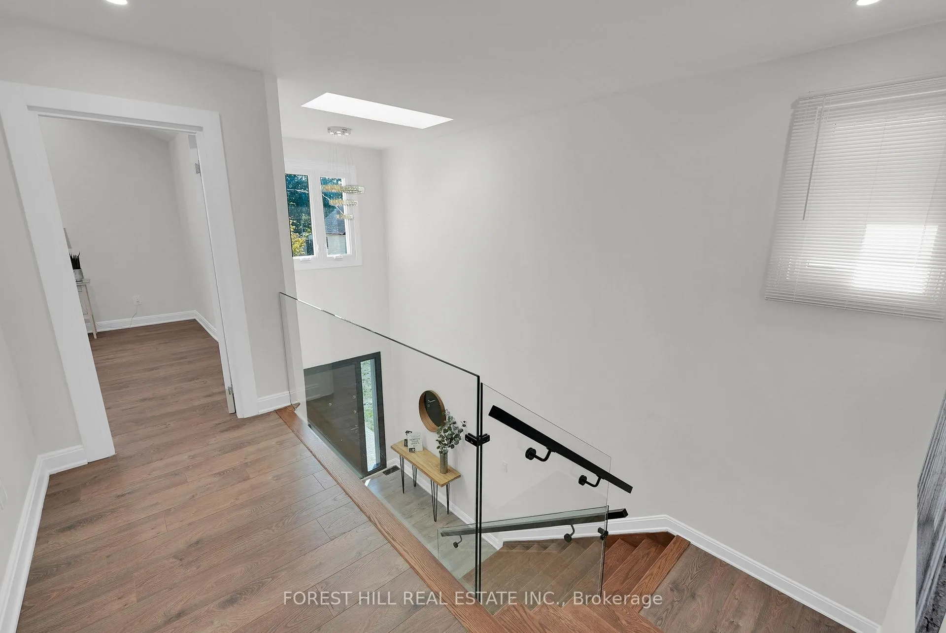 Photo 17 of 5515 Glenholme Avenue, Niagara Falls, Hospital — HOMEH