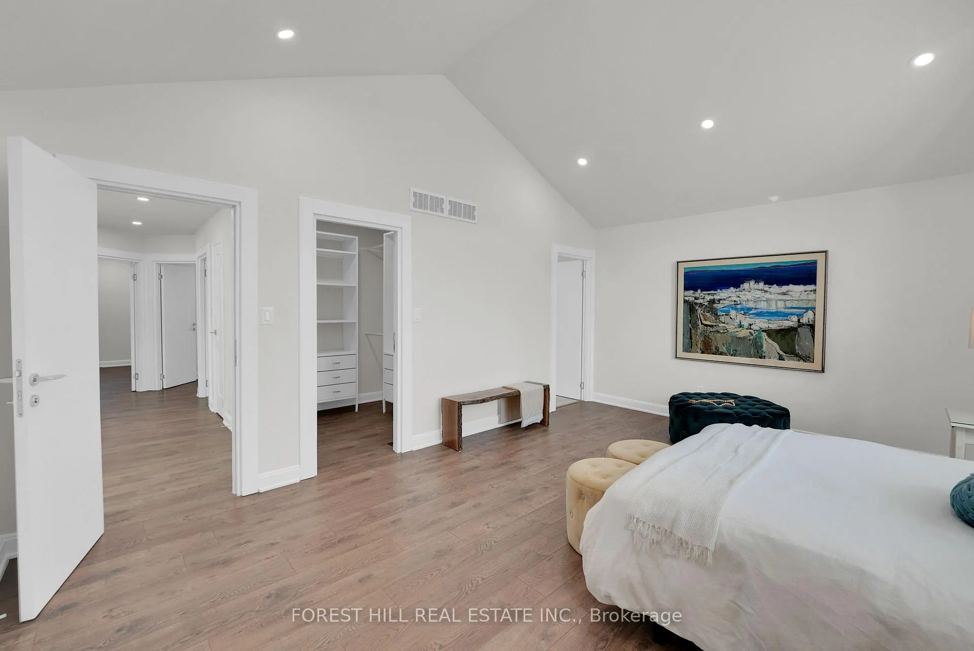 Photo 20 of 5515 Glenholme Avenue, Niagara Falls, Hospital — HOMEH