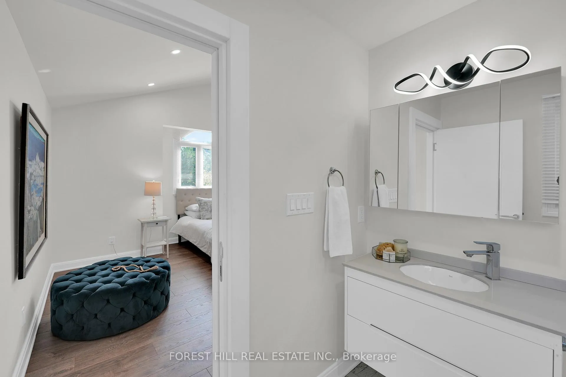 Photo 23 of 5515 Glenholme Avenue, Niagara Falls, Hospital — HOMEH