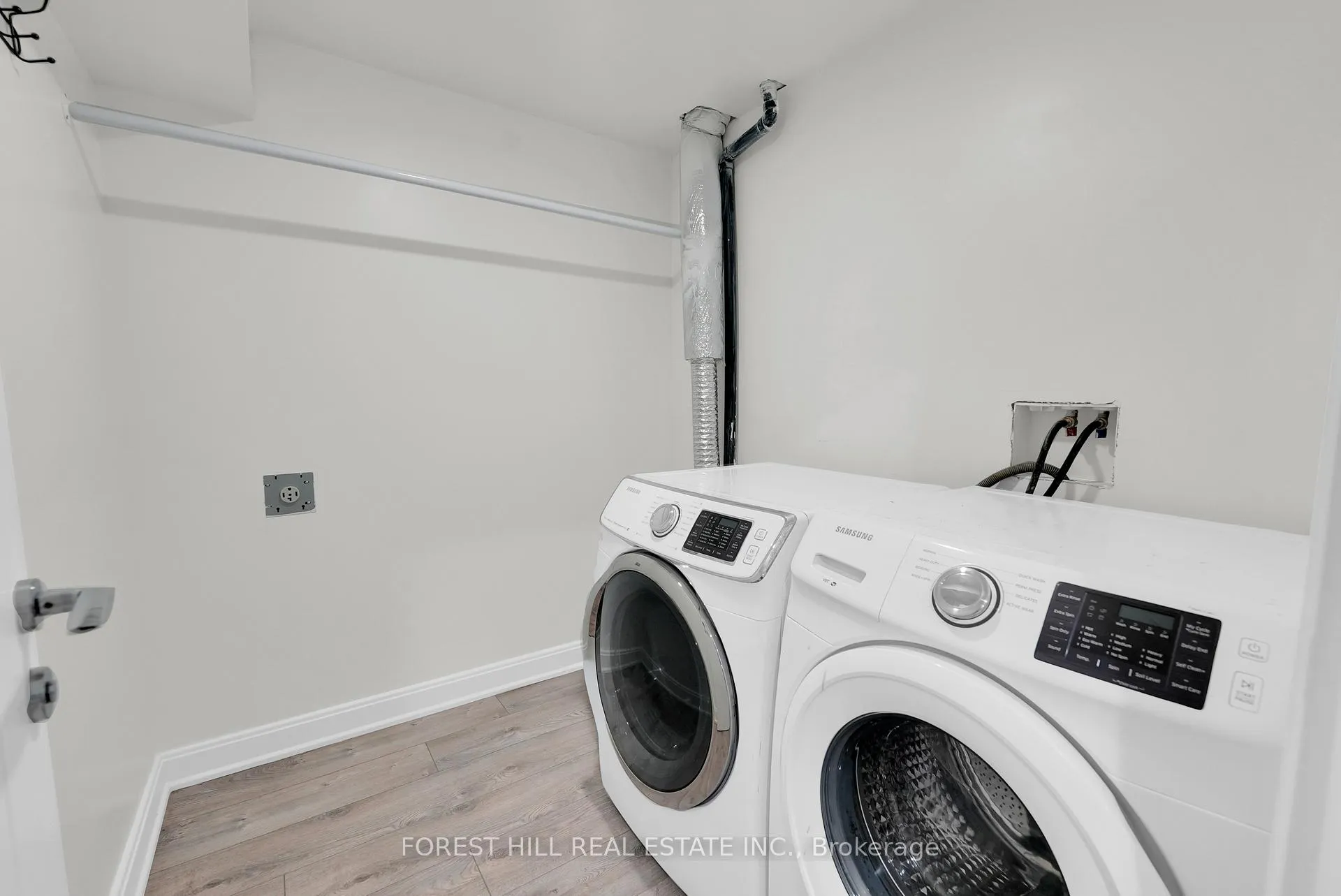 Photo 40 of 5515 Glenholme Avenue, Niagara Falls, Hospital — HOMEH