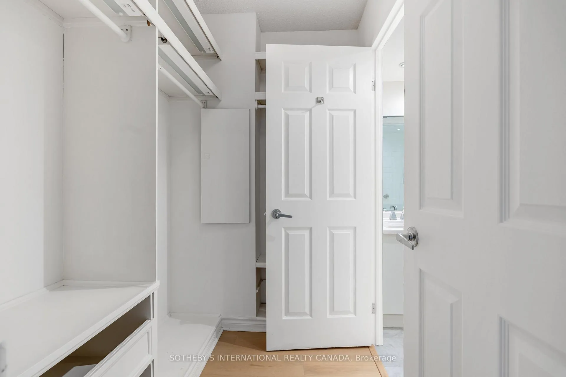Photo 15 of Unit 503, 47 St Clair Avenue W, Toronto, Yonge-St. Clair — HOMEH