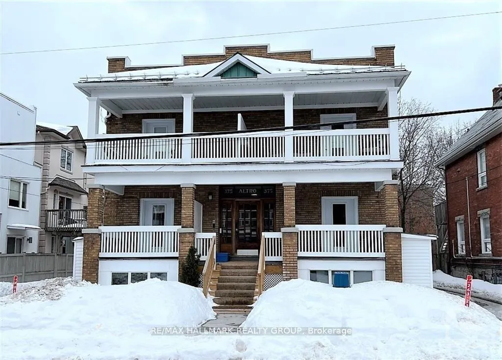 Front of Unit 6, 375 MacKay Street