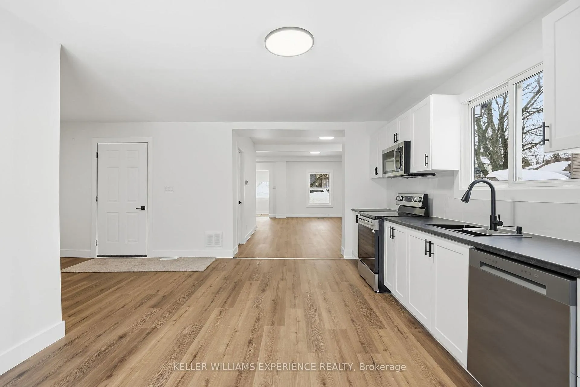 Photo 10 of 240 Ruby Street, Midland — HOMEH
