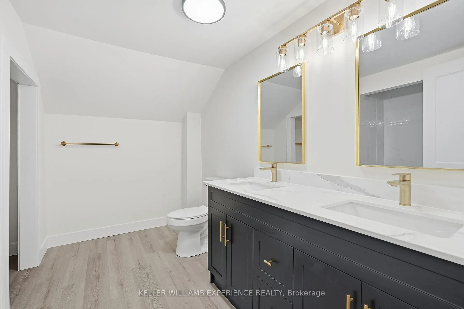 Photo 28 of 240 Ruby Street, Midland — HOMEH