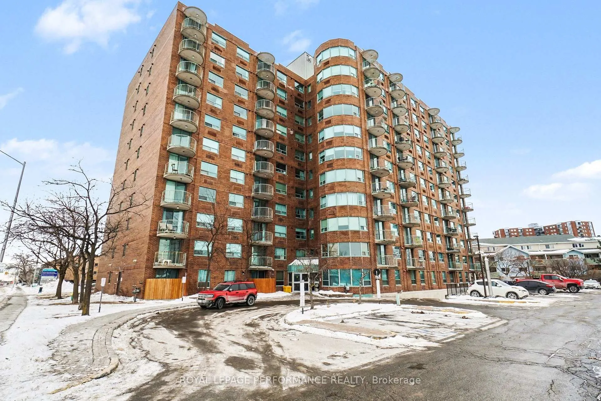 Front of Unit 402, 1440 Heron Road