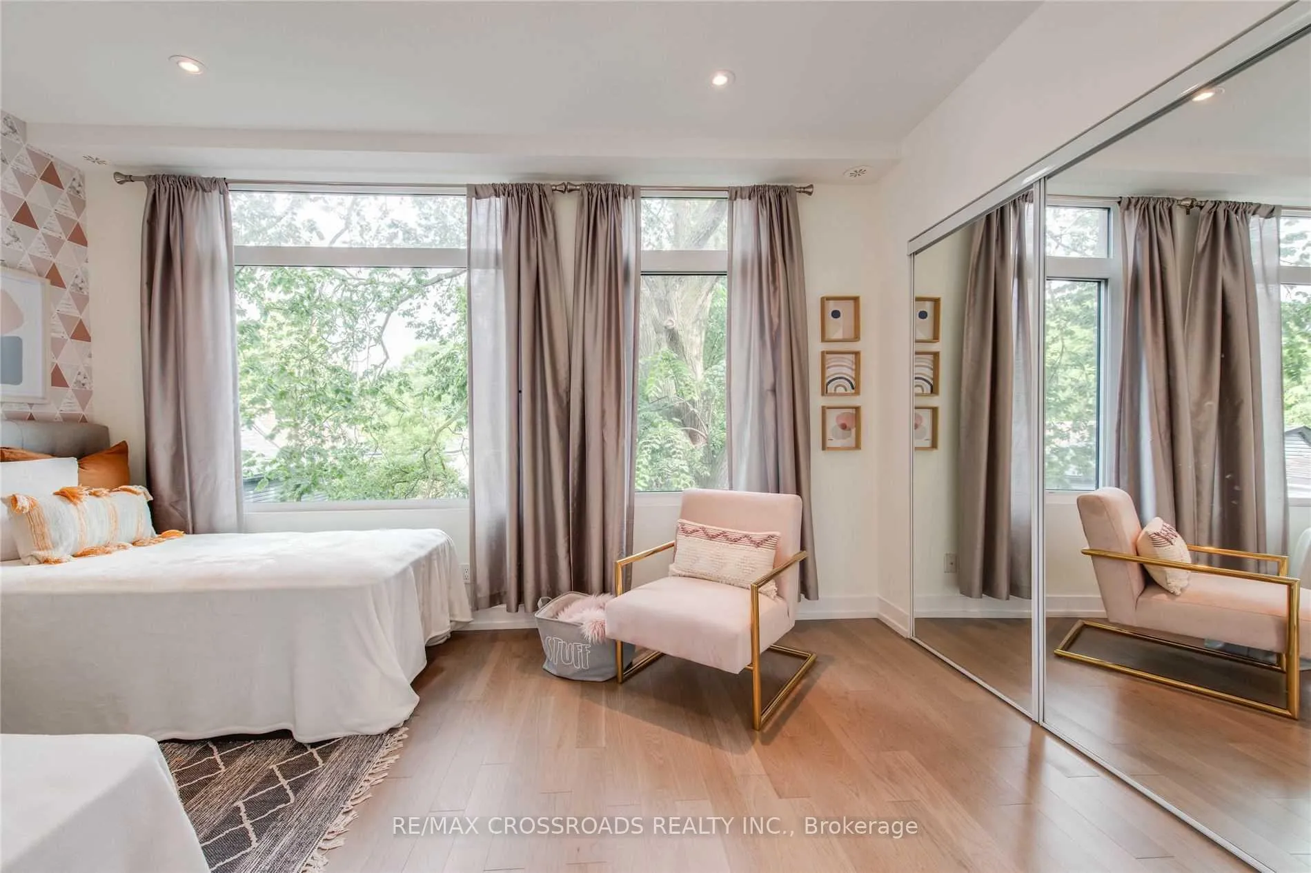 Photo 15 of 12 Vince Avenue, Toronto, Woodbine Corridor — HOMEH