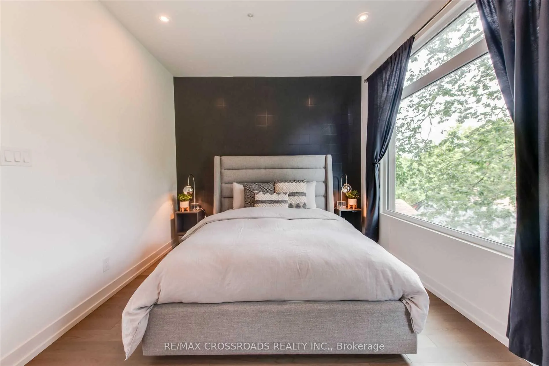 Photo 19 of 12 Vince Avenue, Toronto, Woodbine Corridor — HOMEH