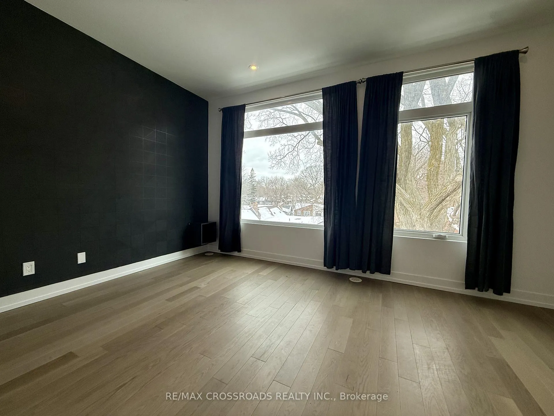 Photo 32 of 12 Vince Avenue, Toronto, Woodbine Corridor — HOMEH
