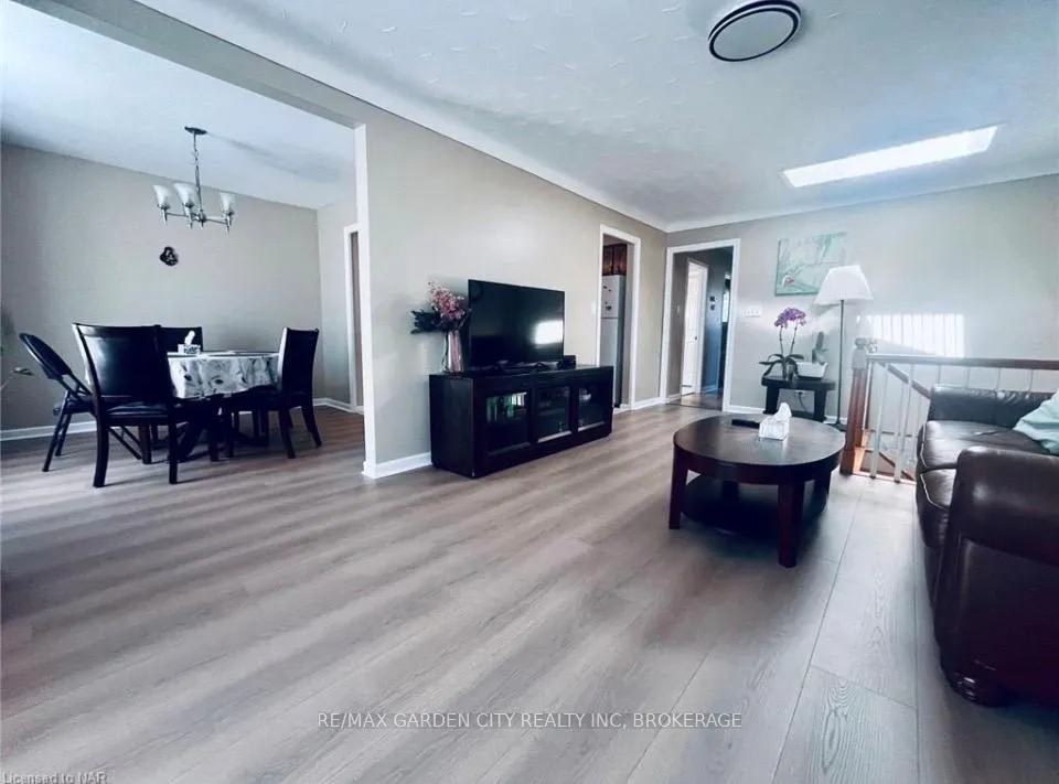 Photo 4 of 73 Lakeshore Road, St. Catharines, Lakeshore — HOMEH