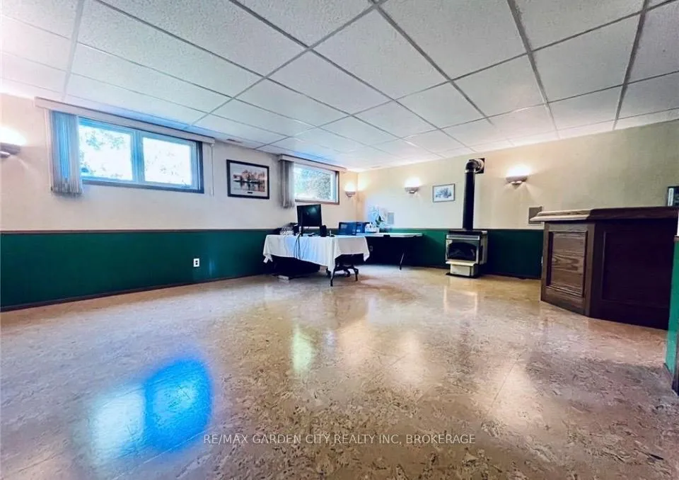 Photo 16 of 73 Lakeshore Road, St. Catharines, Lakeshore — HOMEH