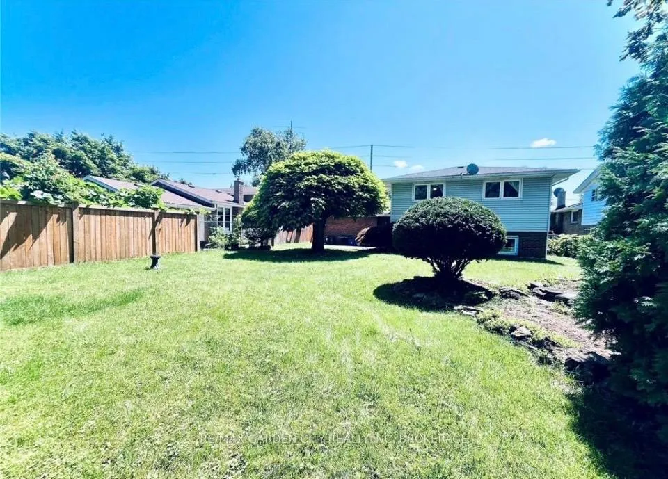 Photo 18 of 73 Lakeshore Road, St. Catharines, Lakeshore — HOMEH