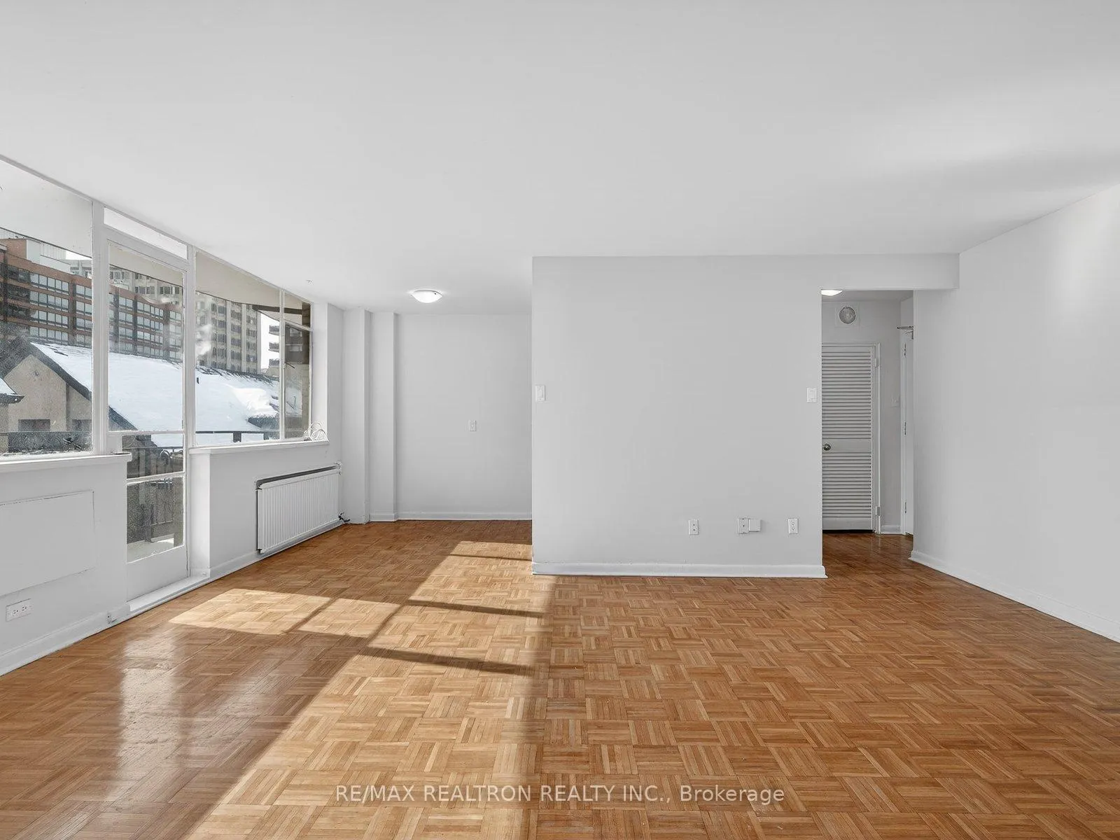 Photo 2 of Unit 406, 25 Bedford Road, Toronto, The Annex — HOMEH