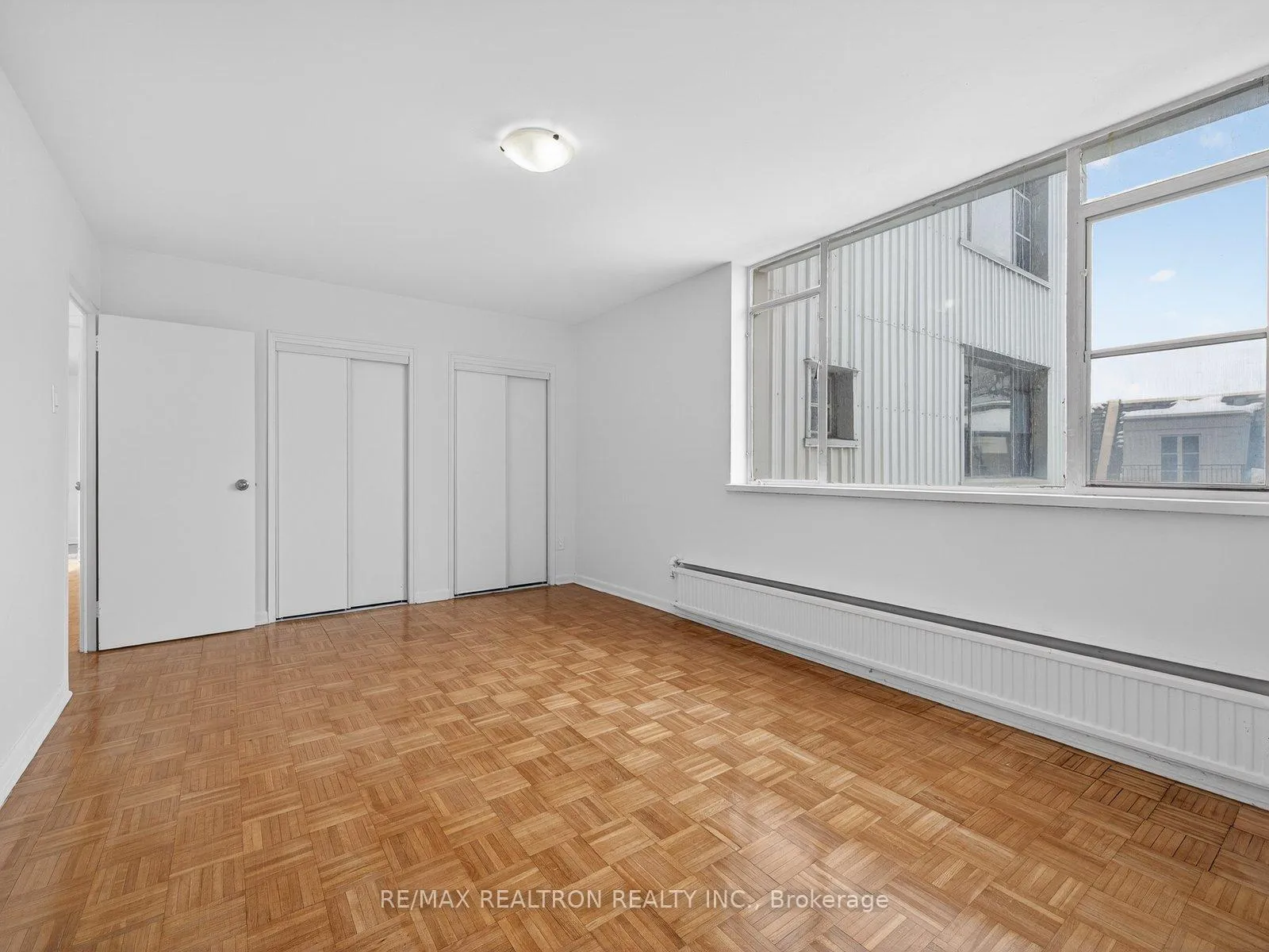 Photo 12 of Unit 406, 25 Bedford Road, Toronto, The Annex — HOMEH
