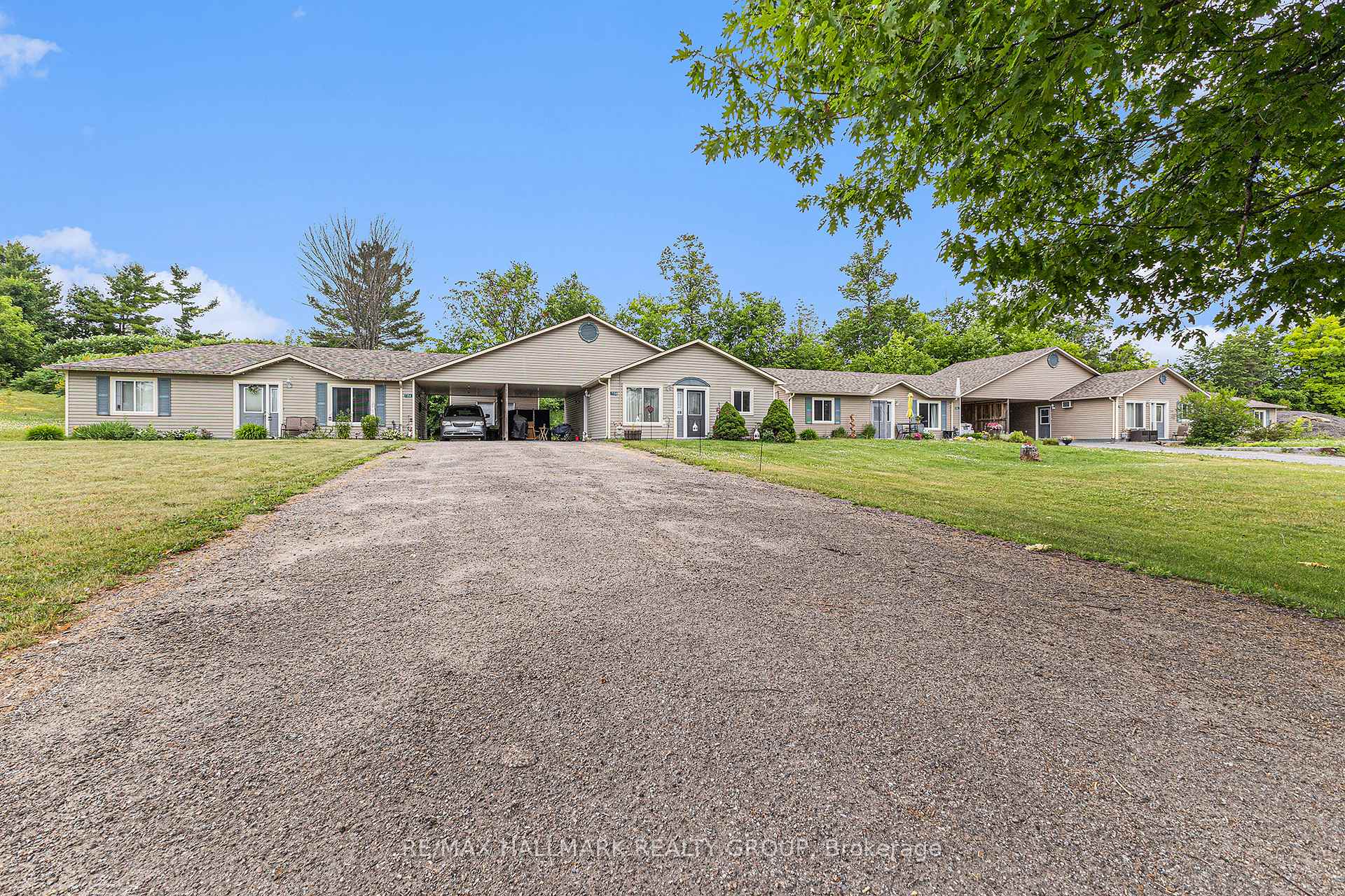 Photo 1 of 735-741 River Road, McNab/Braeside, Mcnab/Braeside Twps — HOMEH