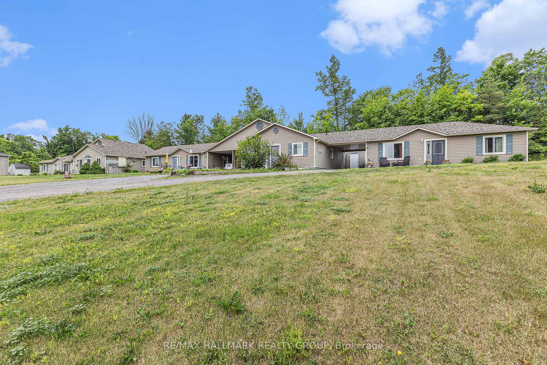 Photo 2 of 735-741 River Road, McNab/Braeside, Mcnab/Braeside Twps — HOMEH