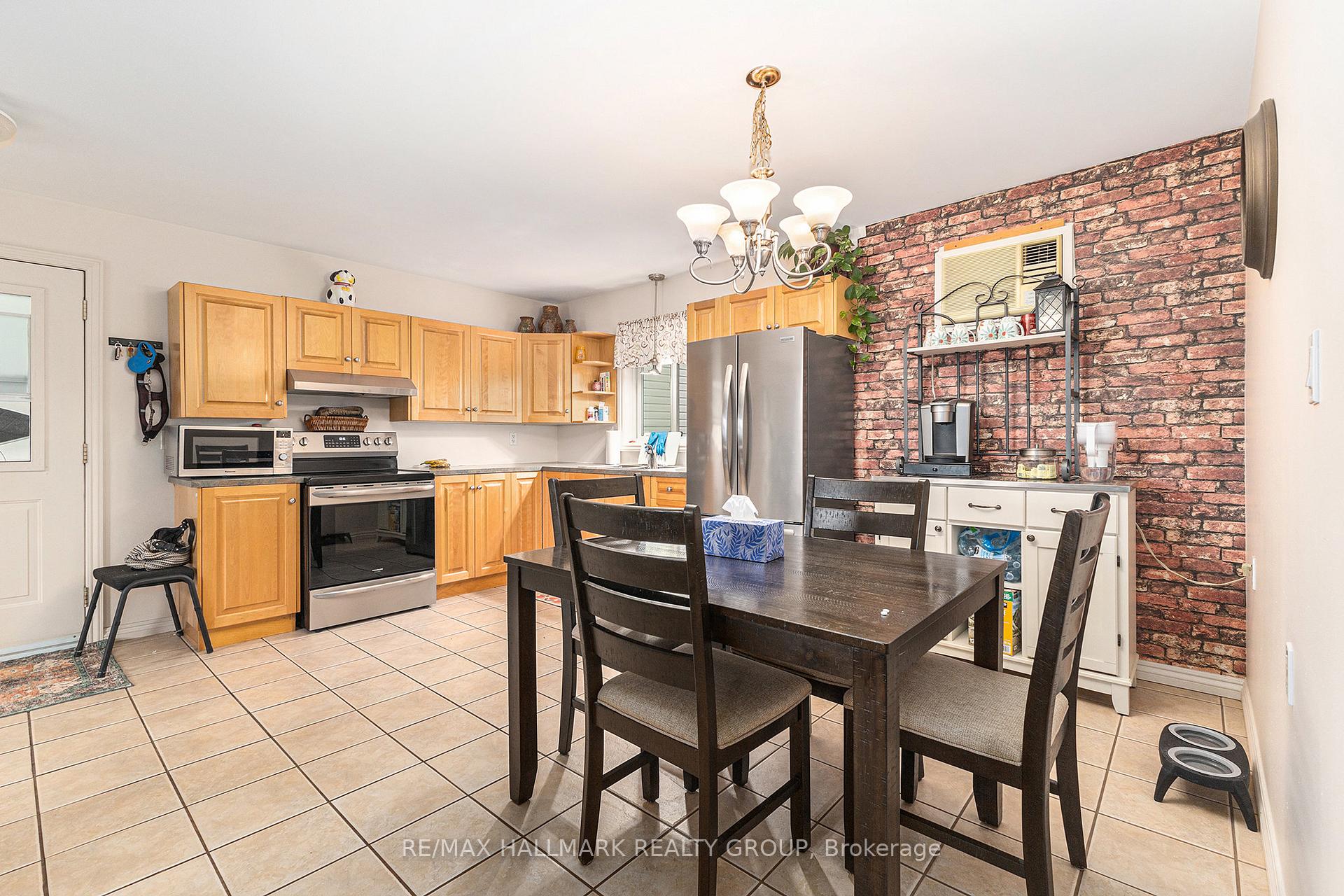 Photo 15 of 735-741 River Road, McNab/Braeside, Mcnab/Braeside Twps — HOMEH