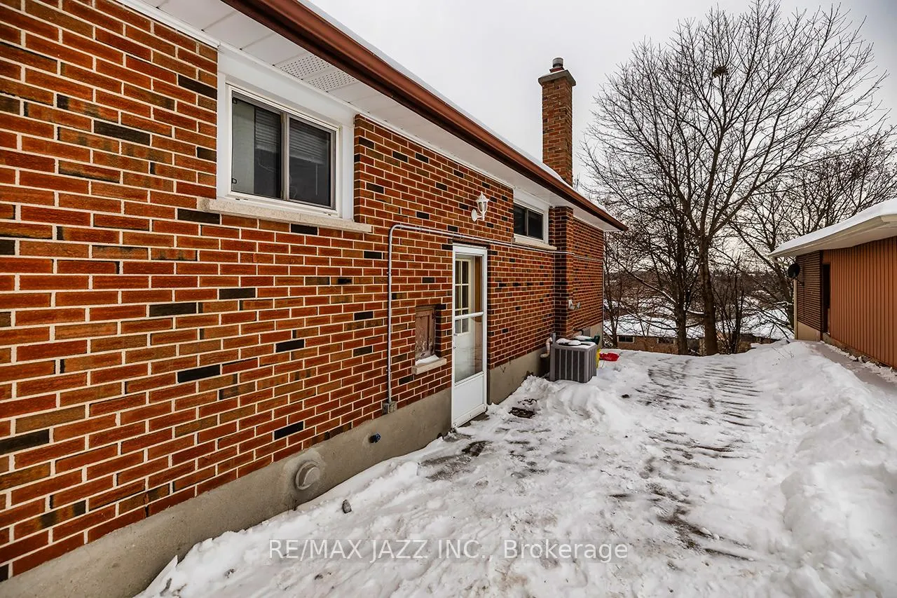 Photo 26 of 444 Elizabeth Street, Oshawa, McLaughlin — HOMEH