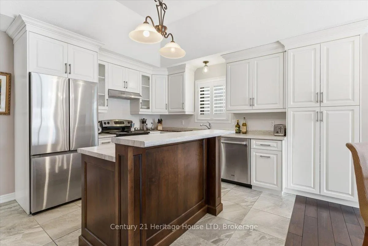 Photo 4 of 125 Clare Avenue, Welland, Coyle Creek — HOMEH