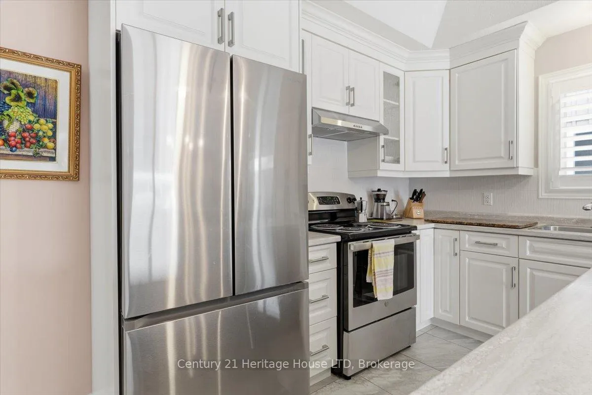 Photo 6 of 125 Clare Avenue, Welland, Coyle Creek — HOMEH