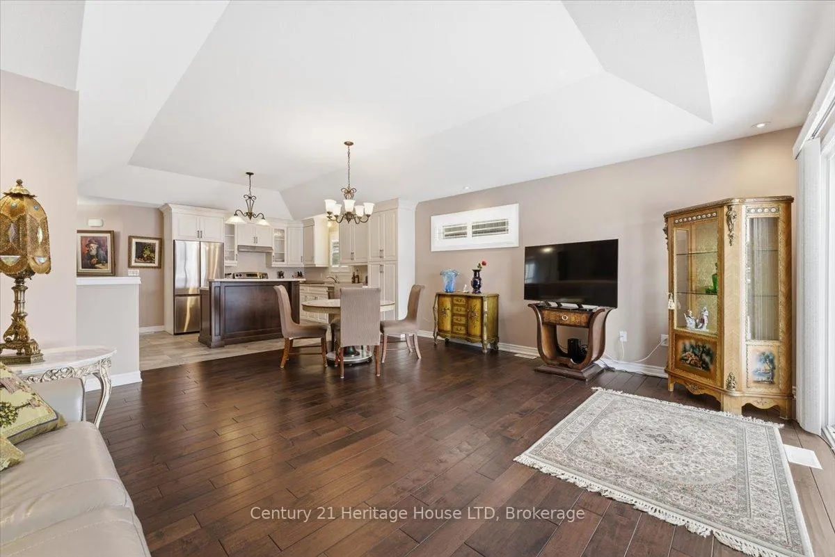 Photo 12 of 125 Clare Avenue, Welland, Coyle Creek — HOMEH