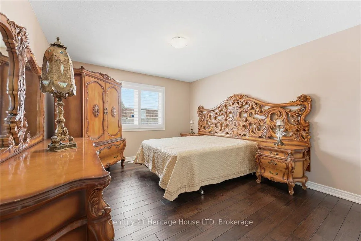 Photo 15 of 125 Clare Avenue, Welland, Coyle Creek — HOMEH
