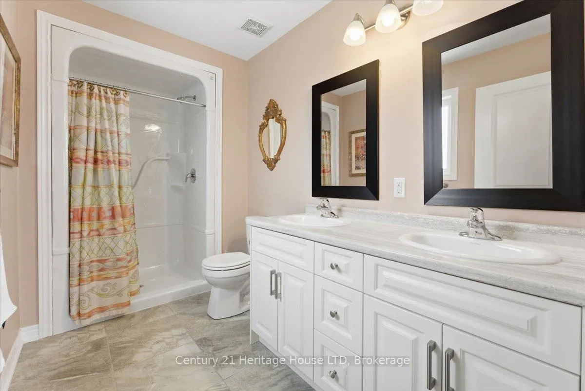 Photo 17 of 125 Clare Avenue, Welland, Coyle Creek — HOMEH