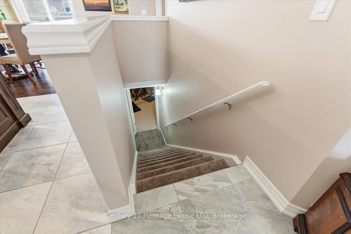Photo 24 of 125 Clare Avenue, Welland, Coyle Creek — HOMEH