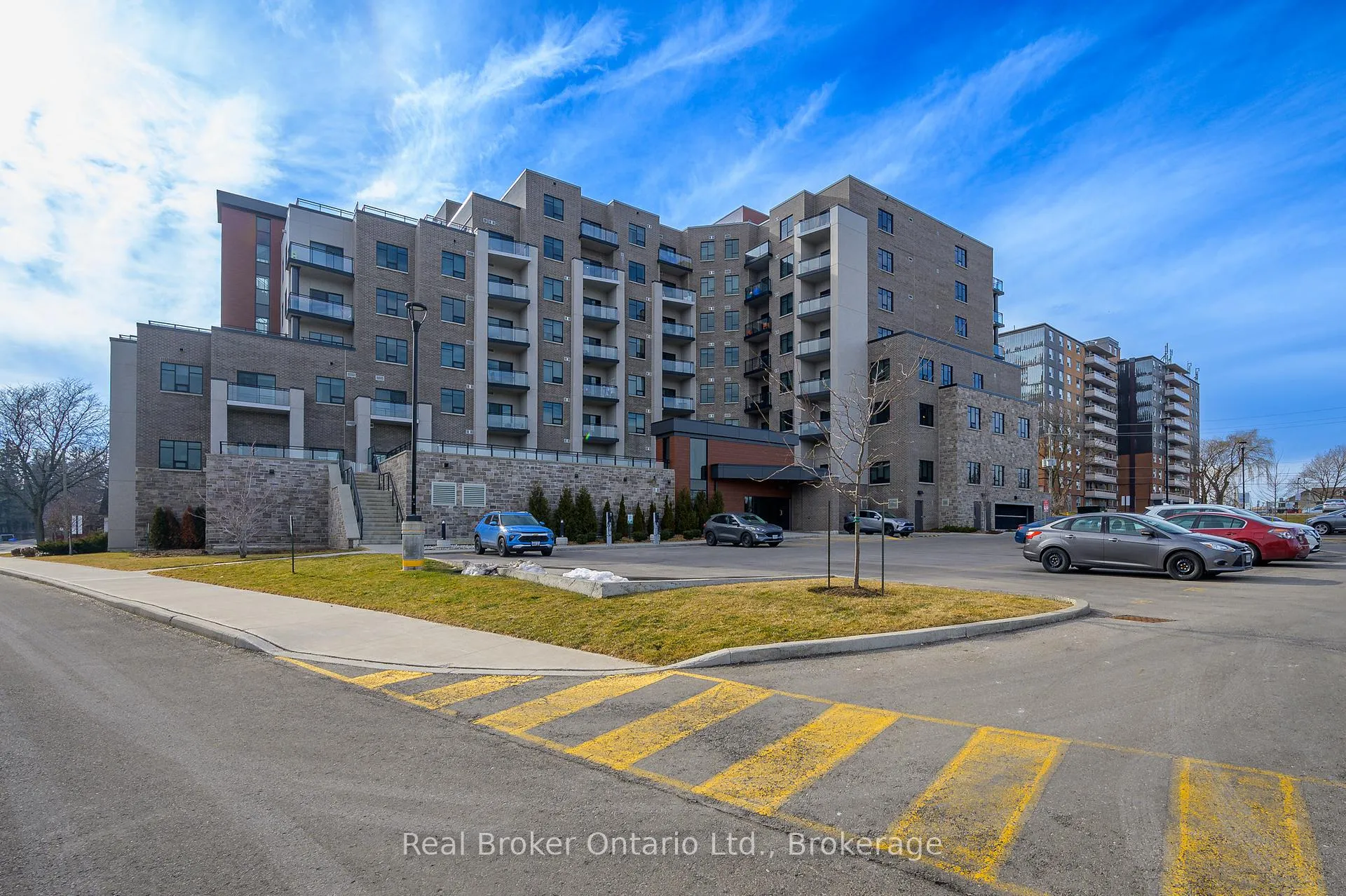 Photo 3 of Unit 107, 30 Hamilton Street S, Hamilton, Waterdown — HOMEH