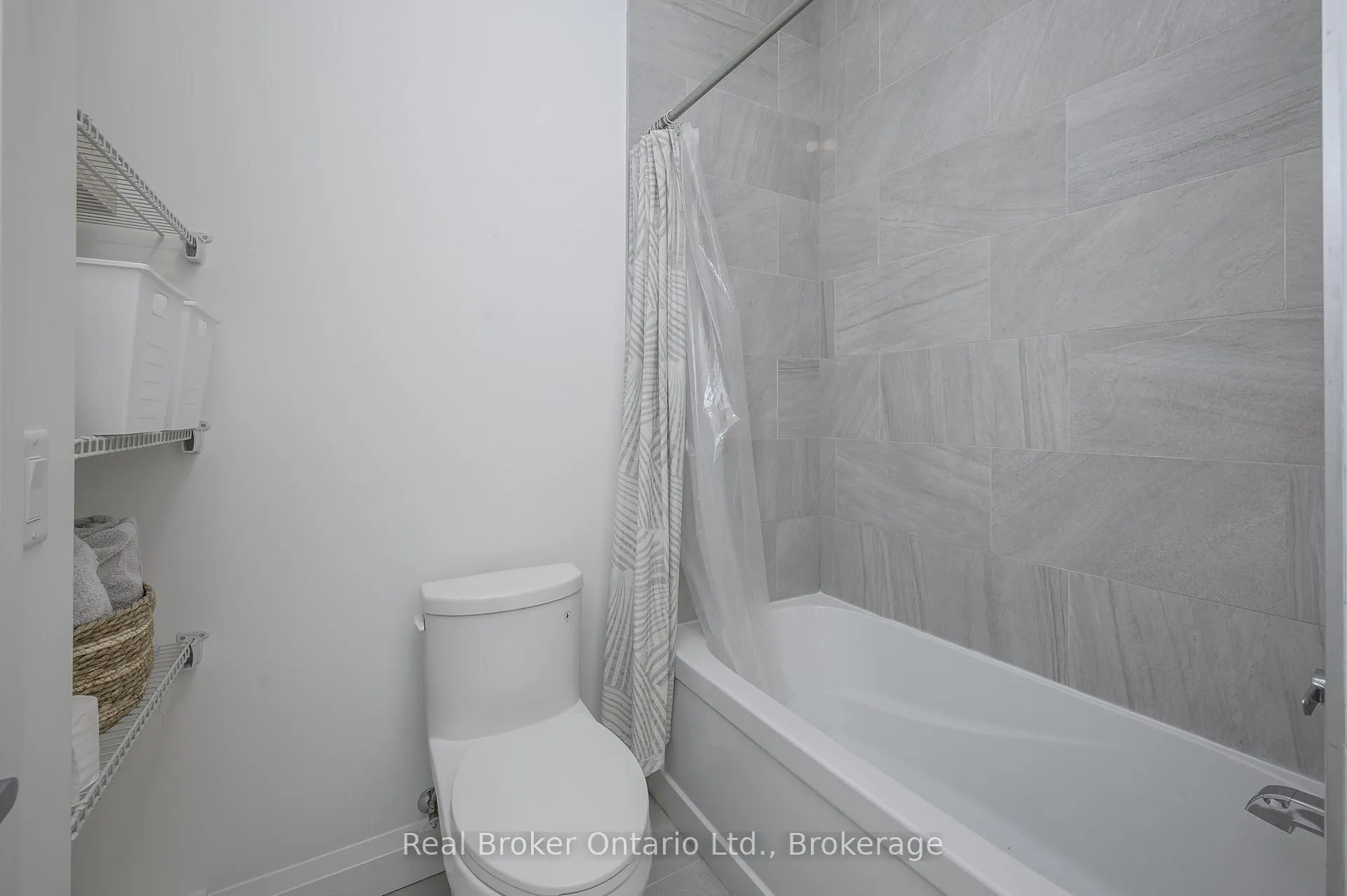 Photo 11 of Unit 107, 30 Hamilton Street S, Hamilton, Waterdown — HOMEH