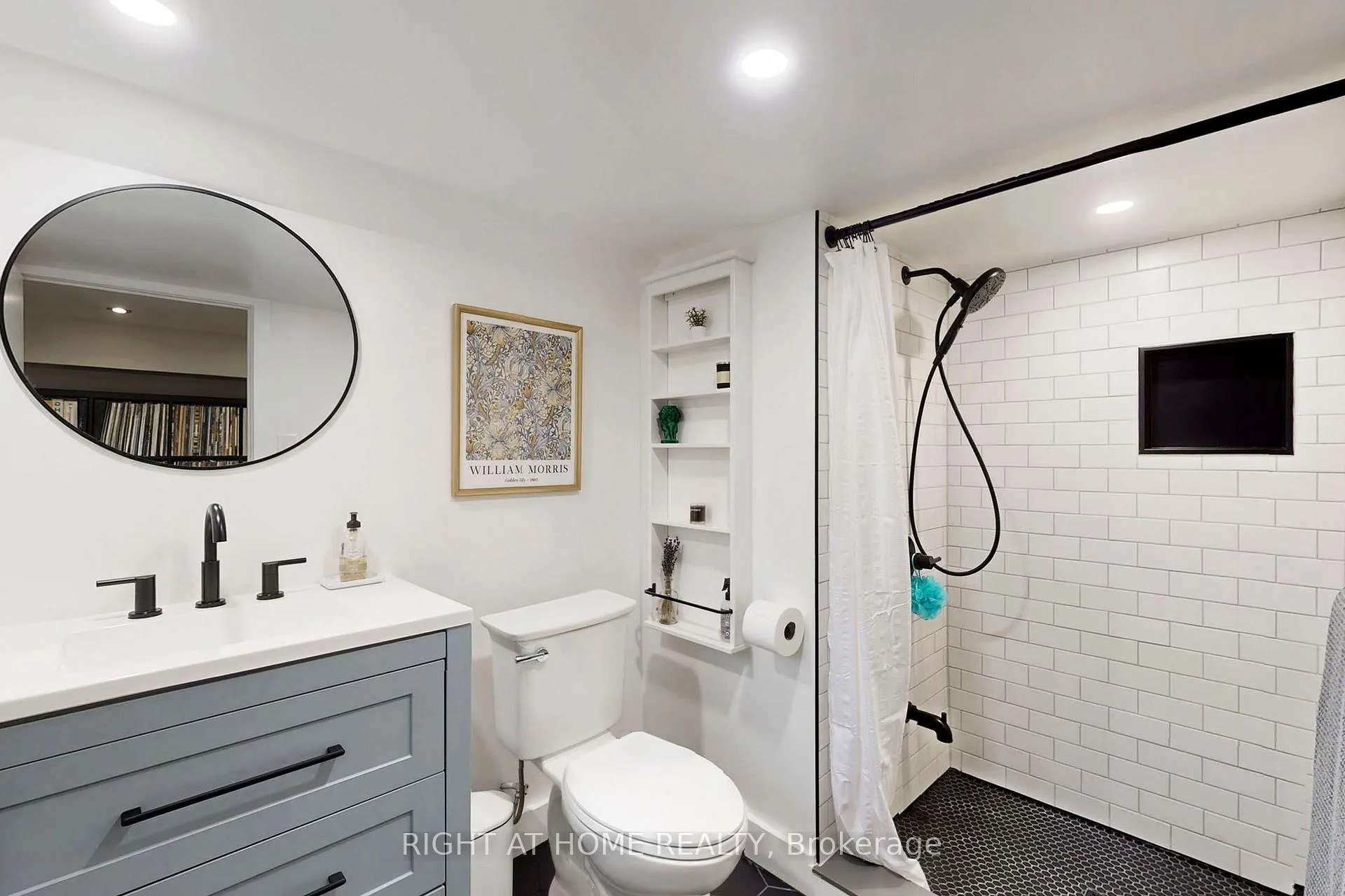 Photo 31 of 113 Logan Avenue, Toronto, South Riverdale — HOMEH