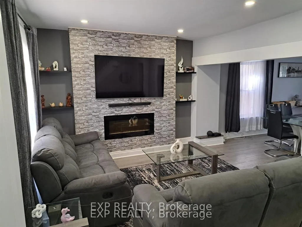 Photo 3 of 41 Kent Street, Welland, Welland Downtown — HOMEH