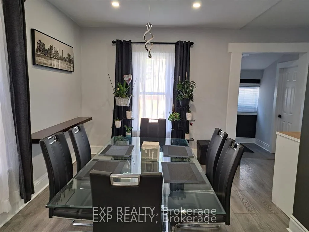 Photo 4 of 41 Kent Street, Welland, Welland Downtown — HOMEH