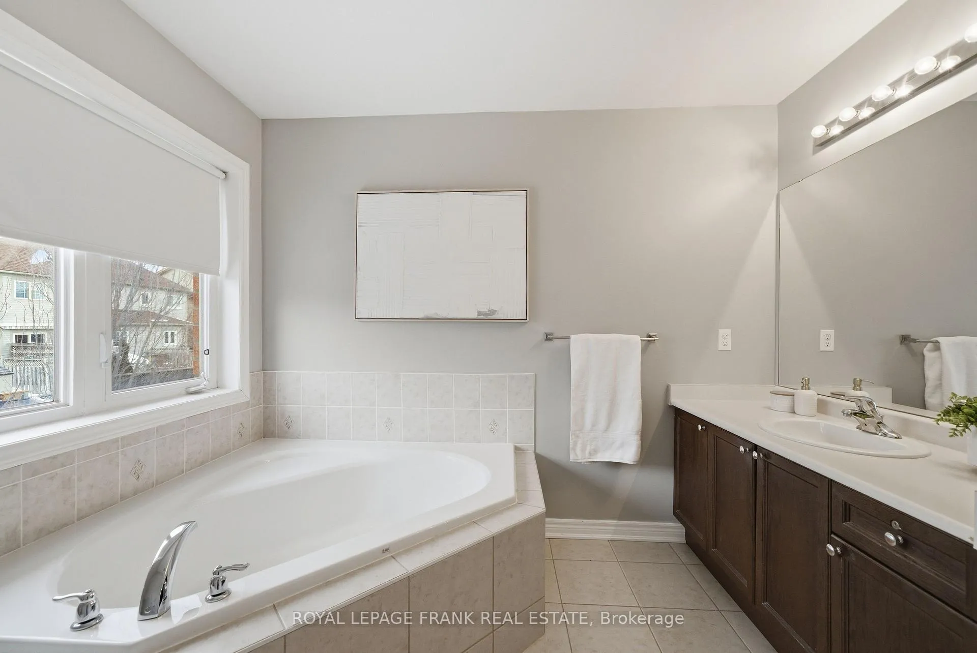 Photo 15 of 30 Westport Drive, Whitby, Pringle Creek — HOMEH