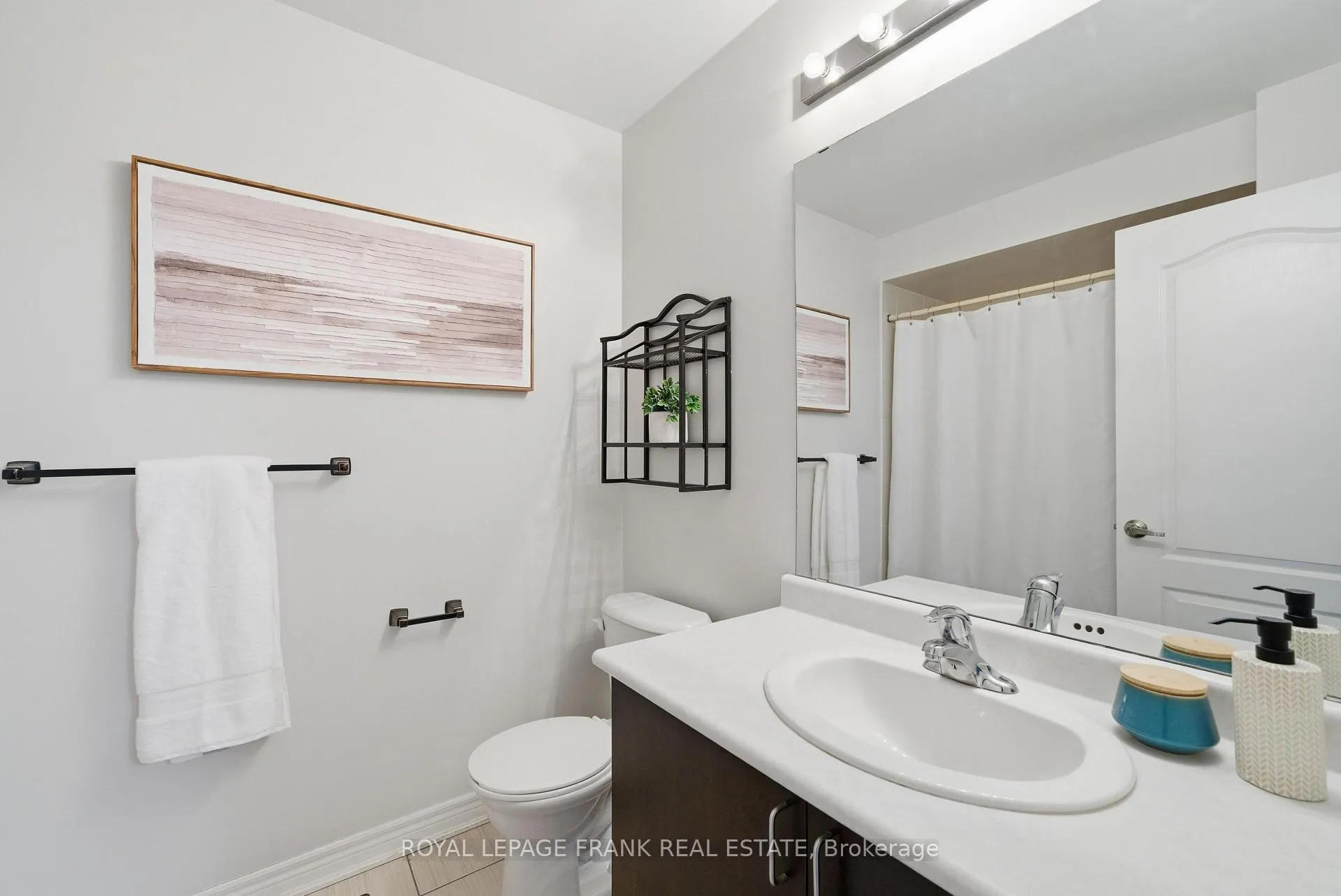 Photo 19 of 30 Westport Drive, Whitby, Pringle Creek — HOMEH