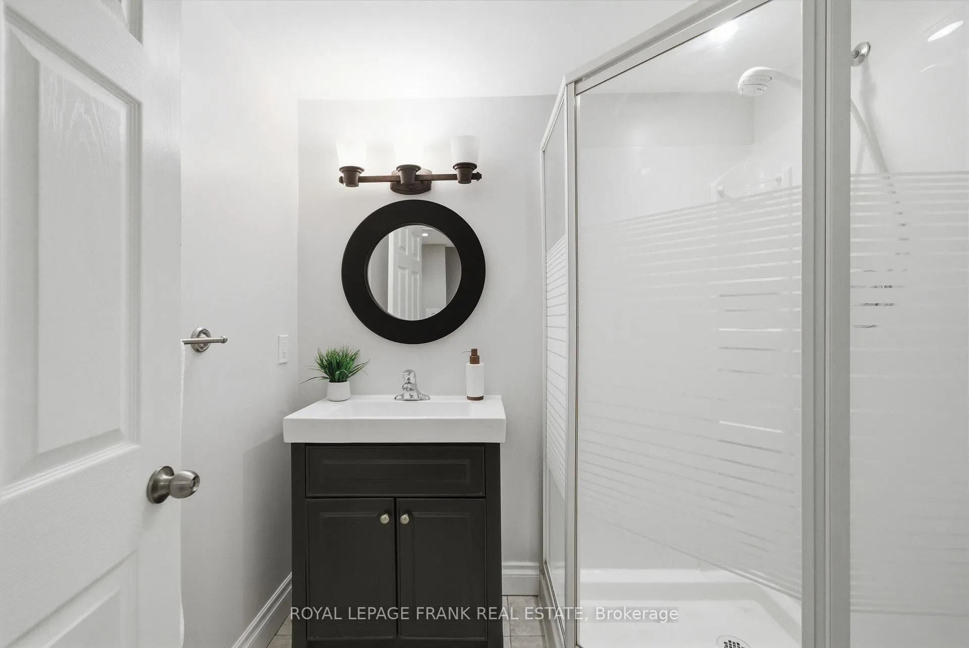 Photo 23 of 30 Westport Drive, Whitby, Pringle Creek — HOMEH