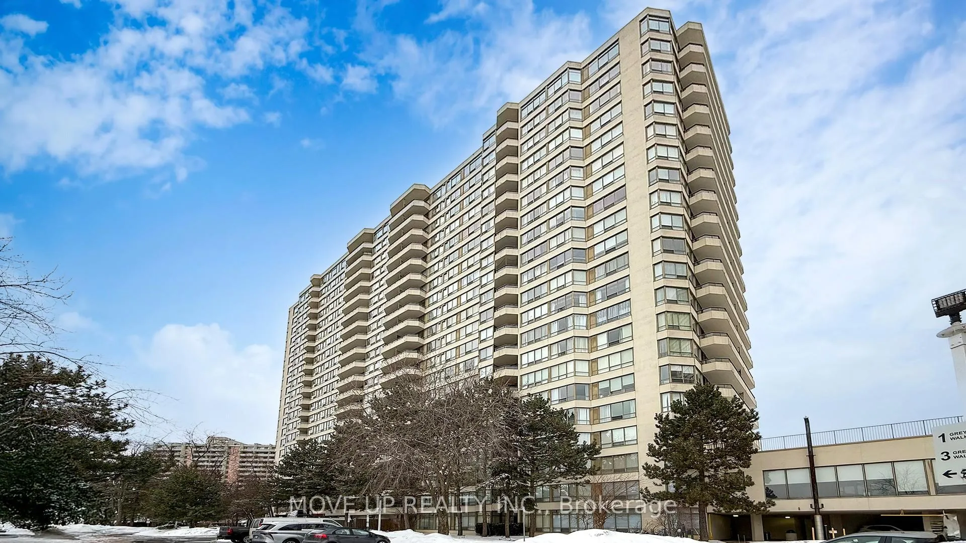 Front of Unit 1511, 5 Greystone Walk Drive