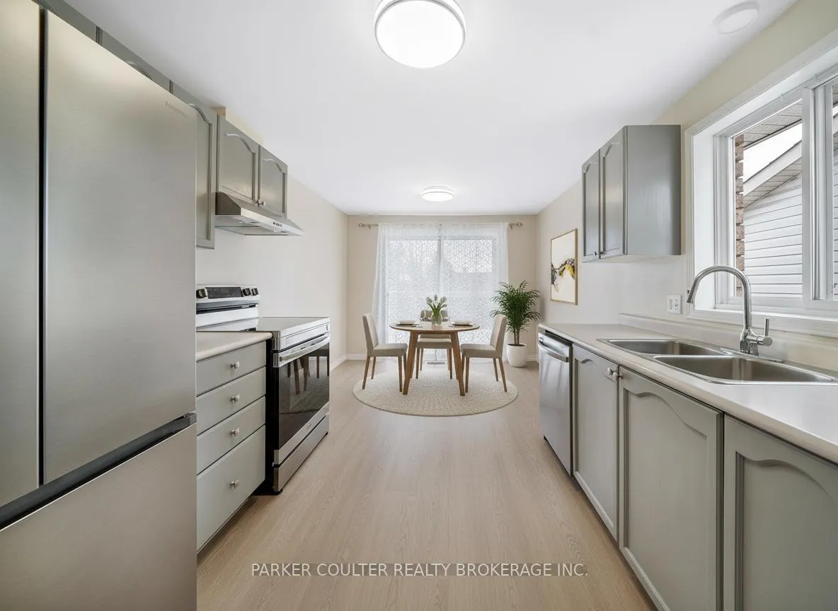 Photo 6 of 50 Wessenger Drive, Barrie, Holly — HOMEH