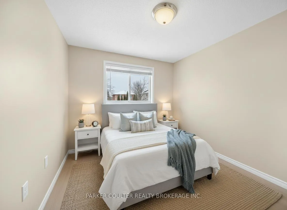 Photo 11 of 50 Wessenger Drive, Barrie, Holly — HOMEH
