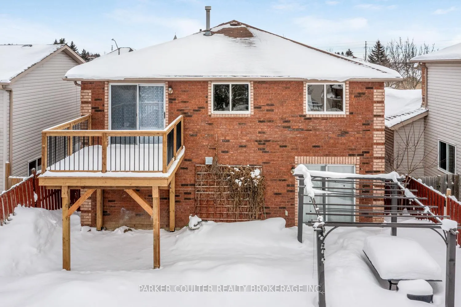 Photo 18 of 50 Wessenger Drive, Barrie, Holly — HOMEH