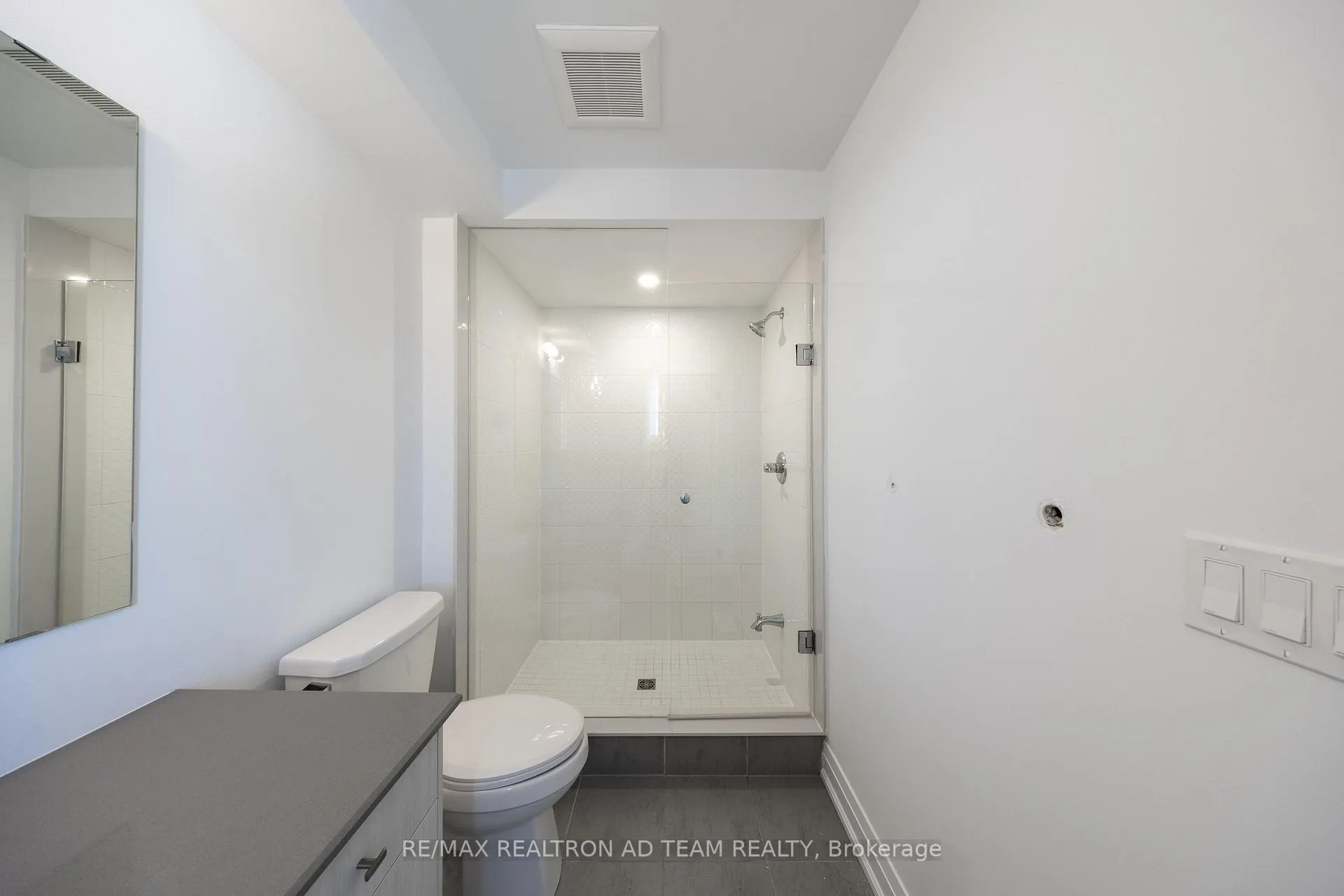 Photo 15 of 972 Crowsnest Hollow Avenue, Pickering, Rural Pickering — HOMEH