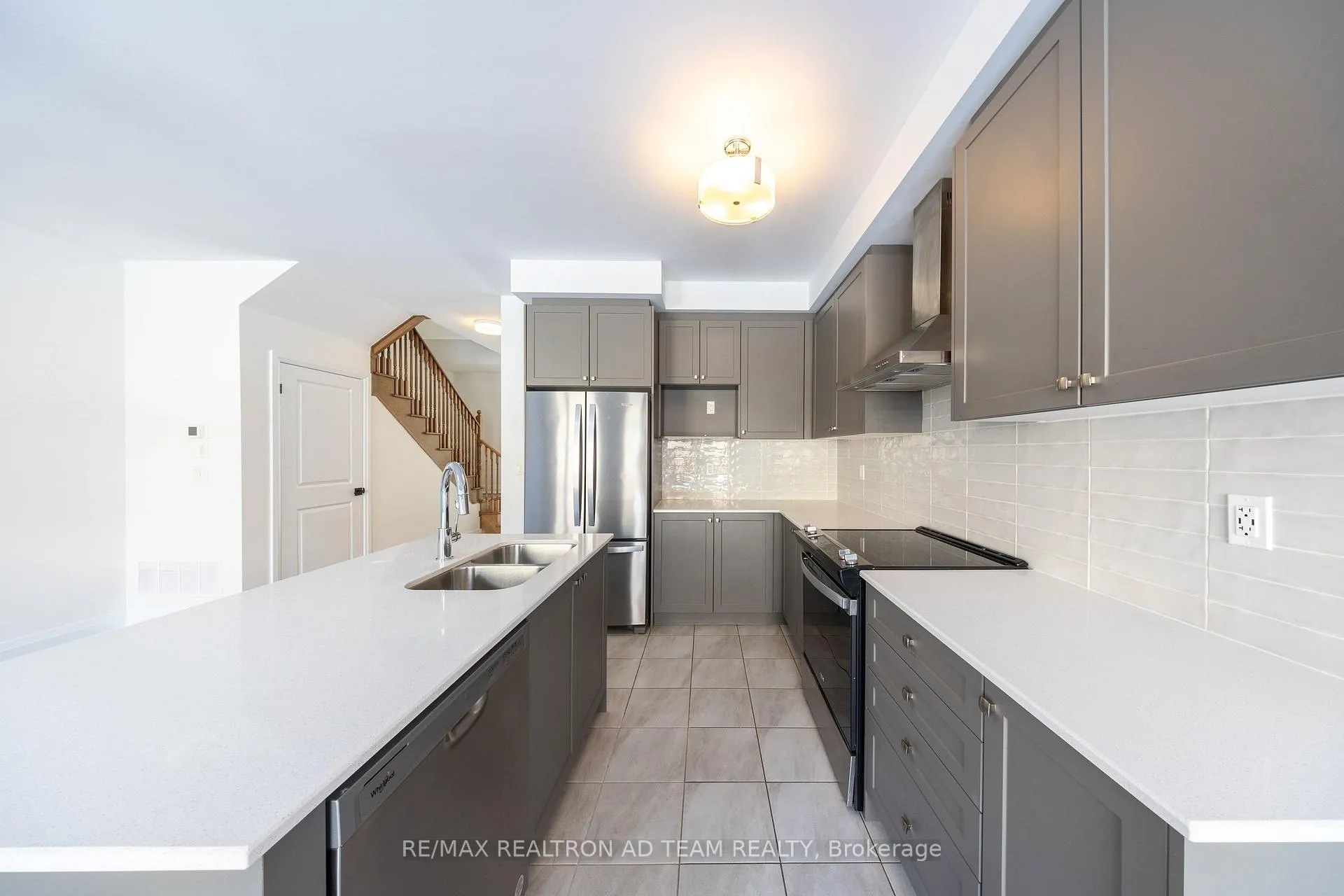 Photo 31 of 972 Crowsnest Hollow Avenue, Pickering, Rural Pickering — HOMEH