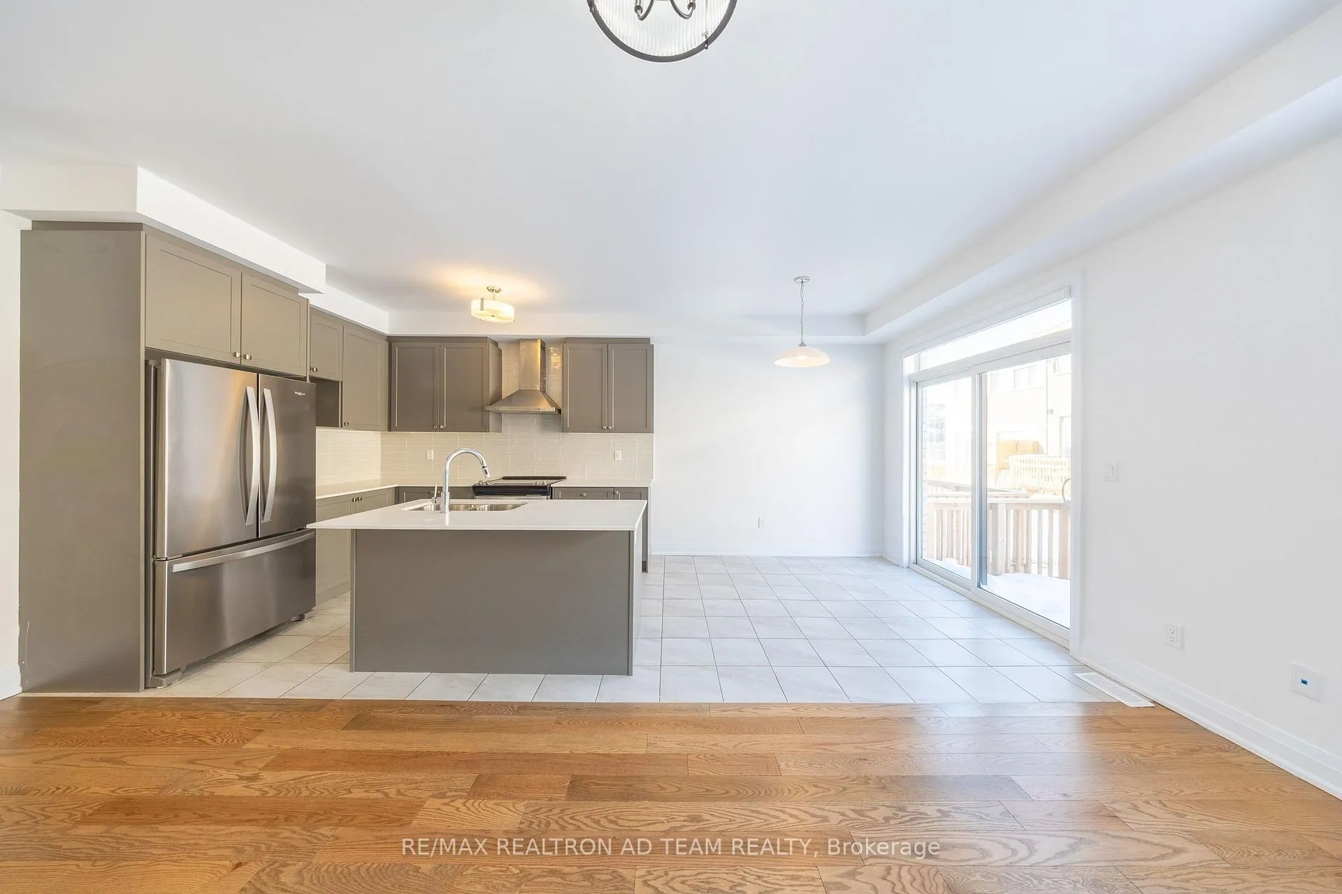 Photo 35 of 972 Crowsnest Hollow Avenue, Pickering, Rural Pickering — HOMEH