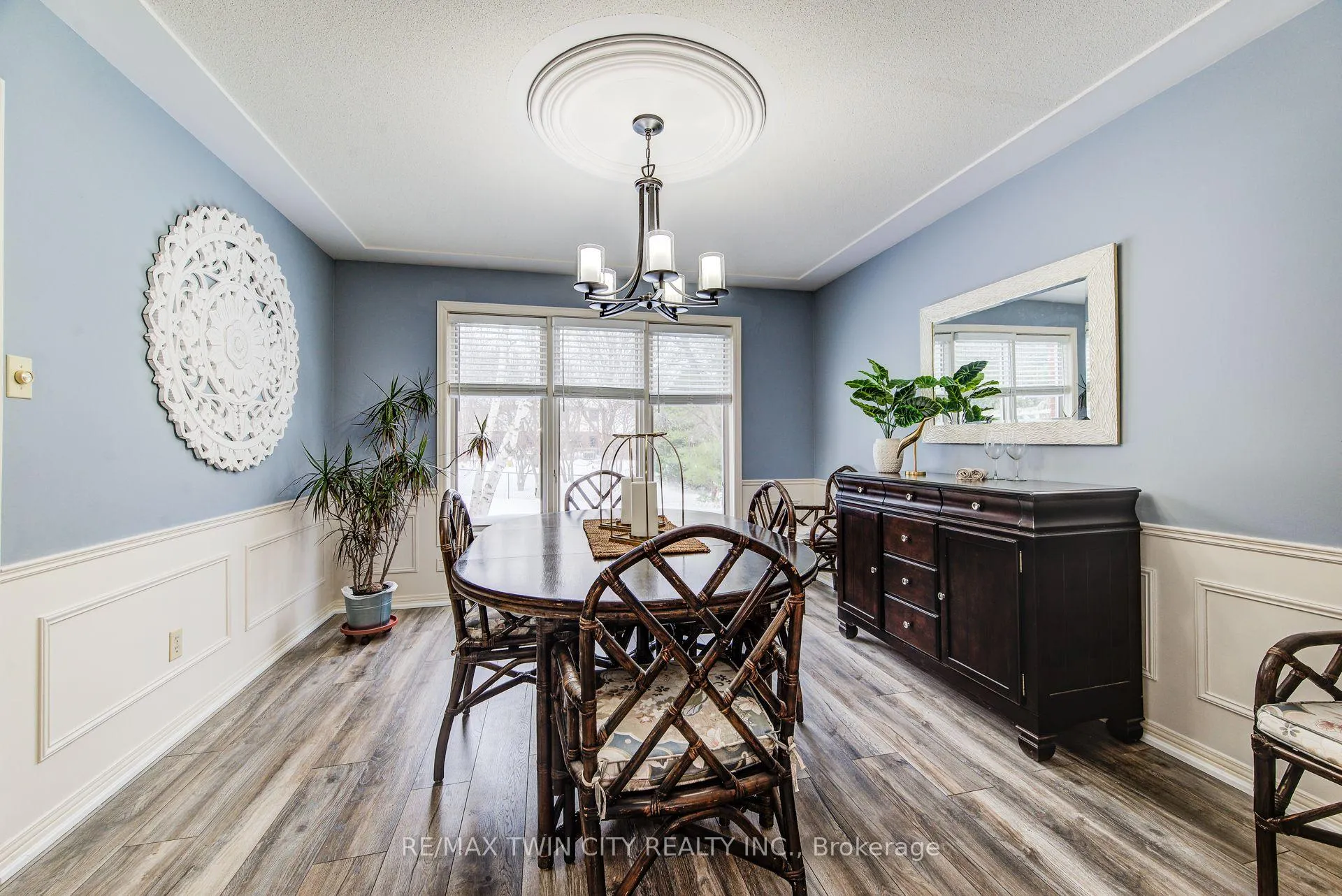 Photo 9 of 454 Kingsford Place, Waterloo — HOMEH