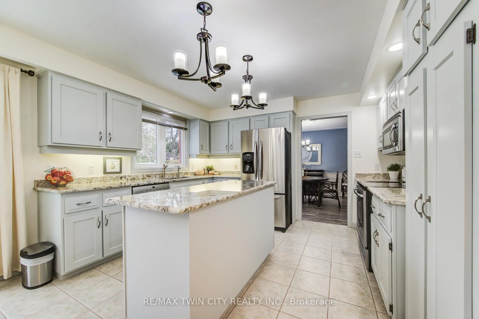 Photo 12 of 454 Kingsford Place, Waterloo — HOMEH